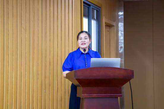 说明: C:\Users\Administrator\AppData\Local\Microsoft\Windows\INetCache\Content.Word\9.15法学院开学第一课大媒王乾龙 (12).jpg